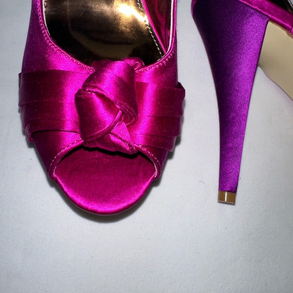 Colin Stuart sling backs - Picture 5 of 8